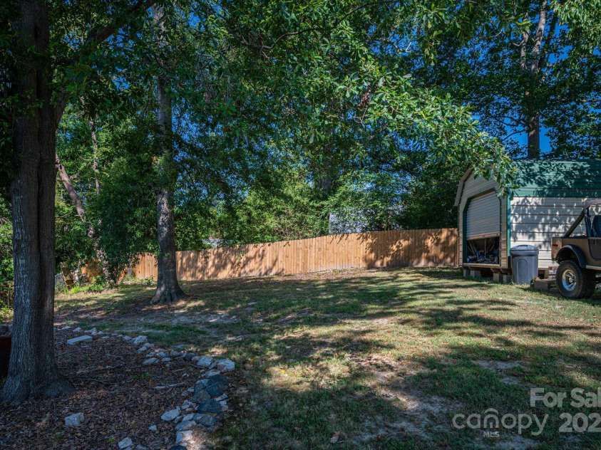 109 White Rock Road, Grover, NC 28073.  MLS# CAR4286697, YatesRealty ID 31070. 