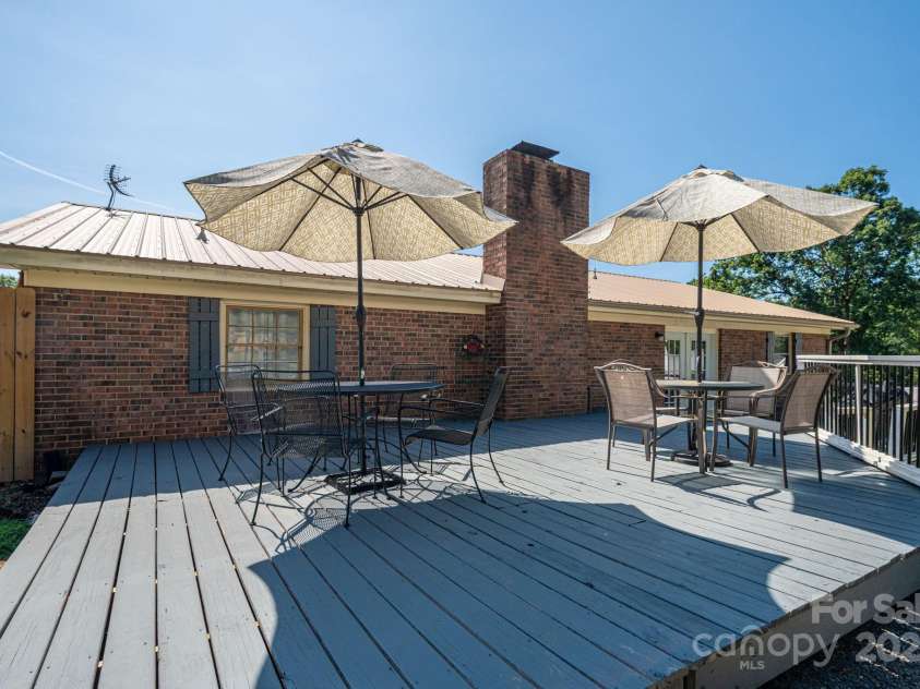 109 White Rock Road, Grover, NC 28073.  MLS# CAR4286697, YatesRealty ID 31070. 