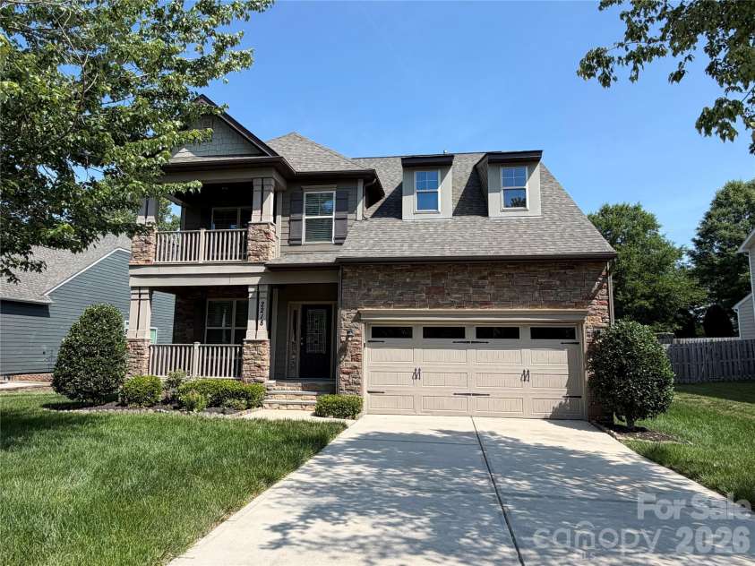 2218 Knocktree Drive, Indian Trail, NC 28079.  MLS# CAR4384097, YatesRealty ID 31070. 