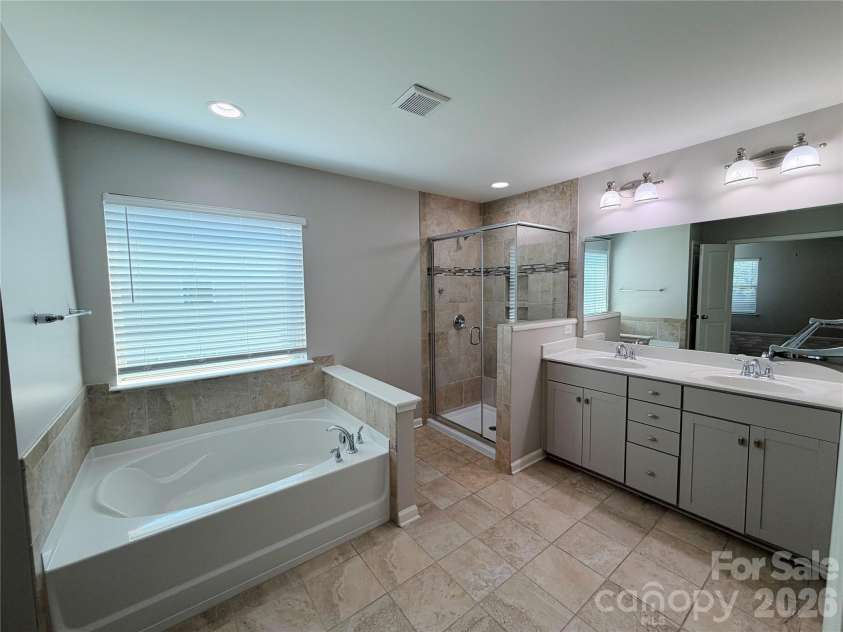 2218 Knocktree Drive, Indian Trail, NC 28079.  MLS# CAR4384097, YatesRealty ID 31070. 