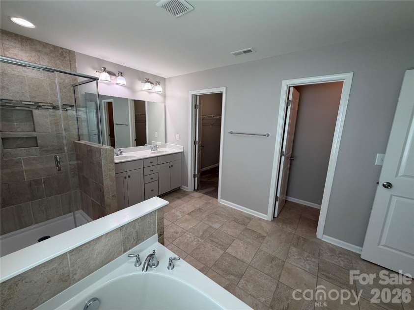 2218 Knocktree Drive, Indian Trail, NC 28079.  MLS# CAR4384097, YatesRealty ID 31070. 