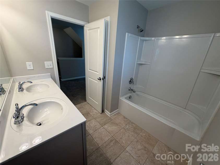 2218 Knocktree Drive, Indian Trail, NC 28079.  MLS# CAR4384097, YatesRealty ID 31070. 