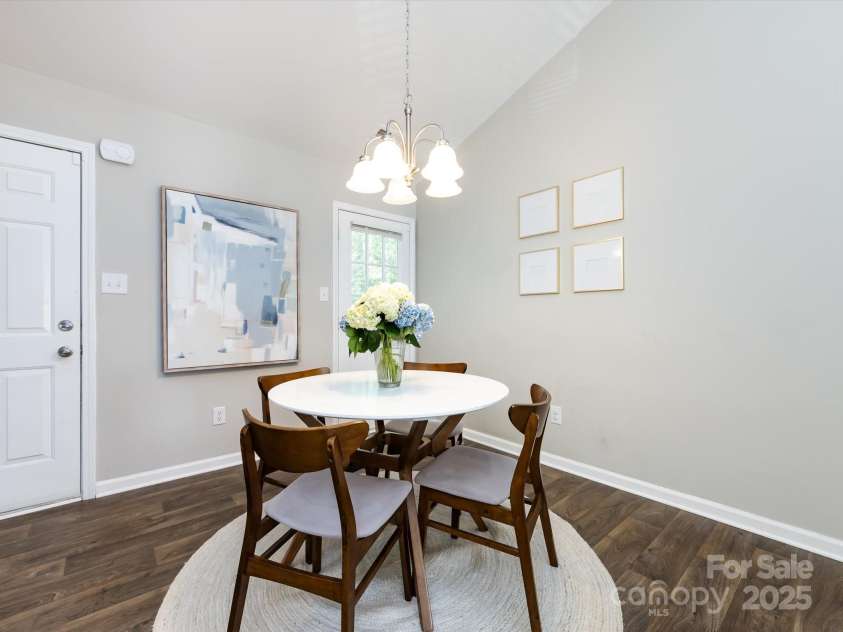 7731 Ivy Hollow Drive, Charlotte, NC 28227.  MLS# CAR4247882, YatesRealty ID 31071. 