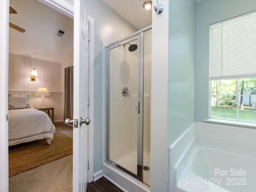 7731 Ivy Hollow Drive, Charlotte, NC 28227.  MLS# CAR4247882, YatesRealty ID 31071. 