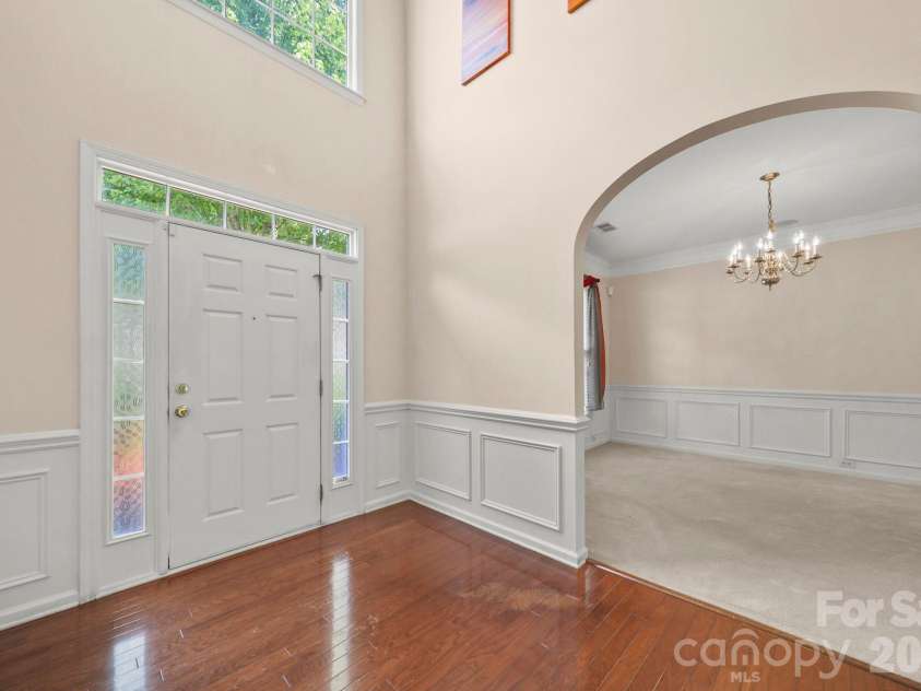 3124 Arklow Road, Charlotte, NC 28269.  MLS# CAR4390185, YatesRealty ID 31072. 
