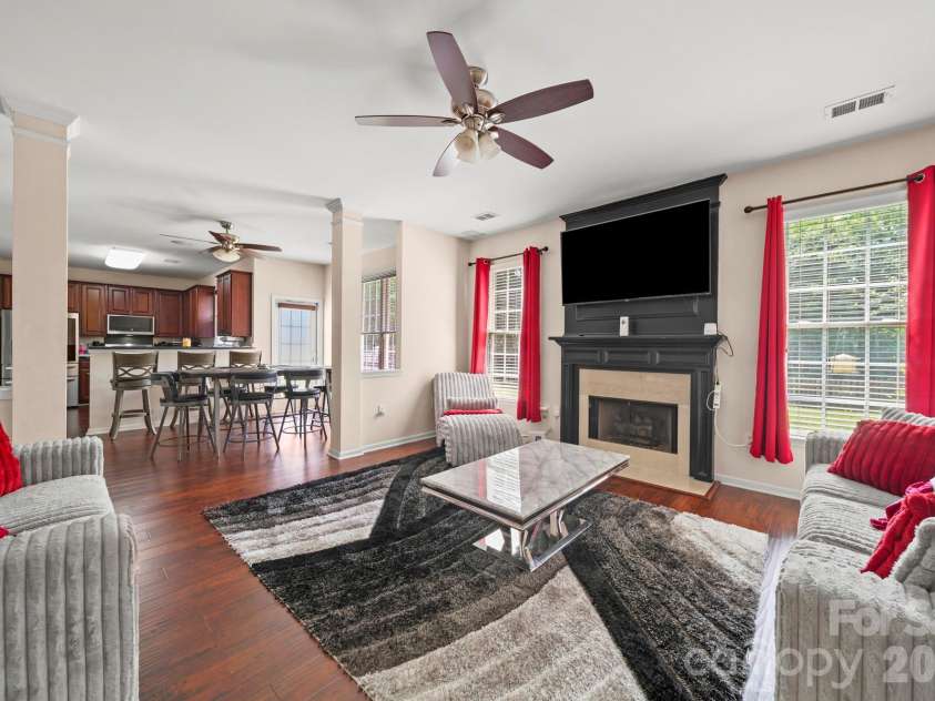3124 Arklow Road, Charlotte, NC 28269.  MLS# CAR4390185, YatesRealty ID 31072. 
