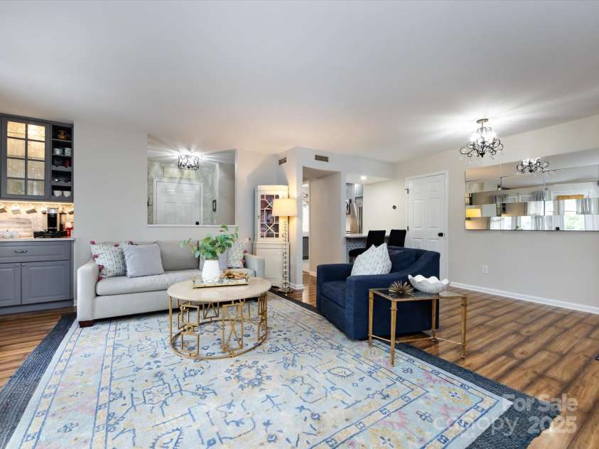 3508 Colony Crossing Drive, Charlotte, NC 28226.  MLS# CAR4279555, YatesRealty ID 31072. 