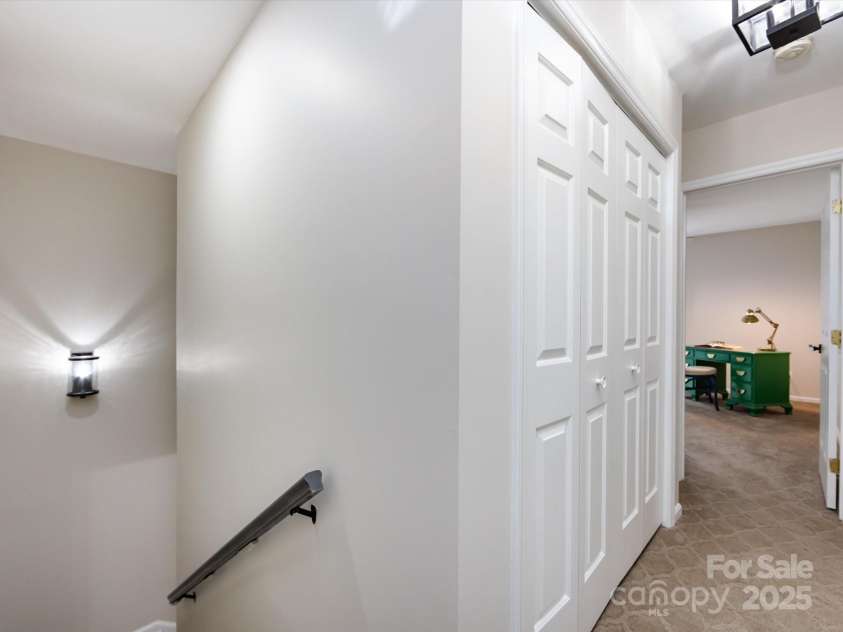 3508 Colony Crossing Drive, Charlotte, NC 28226.  MLS# CAR4279555, YatesRealty ID 31072. 