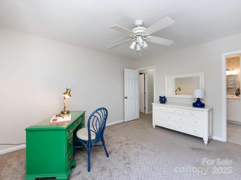 3508 Colony Crossing Drive, Charlotte, NC 28226.  MLS# CAR4279555, YatesRealty ID 31072. 