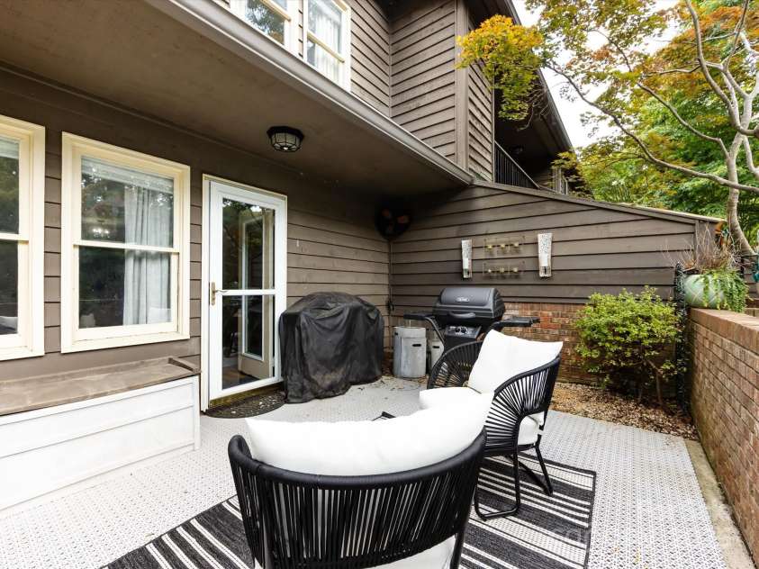 3508 Colony Crossing Drive, Charlotte, NC 28226.  MLS# CAR4279555, YatesRealty ID 31072. 