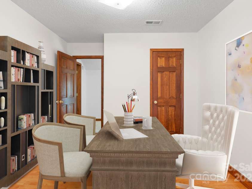 15 Elmwood Lane, Asheville, NC 28803.  MLS# CAR4231161, YatesRealty ID 31074. Virtually staged bonus room upstairs