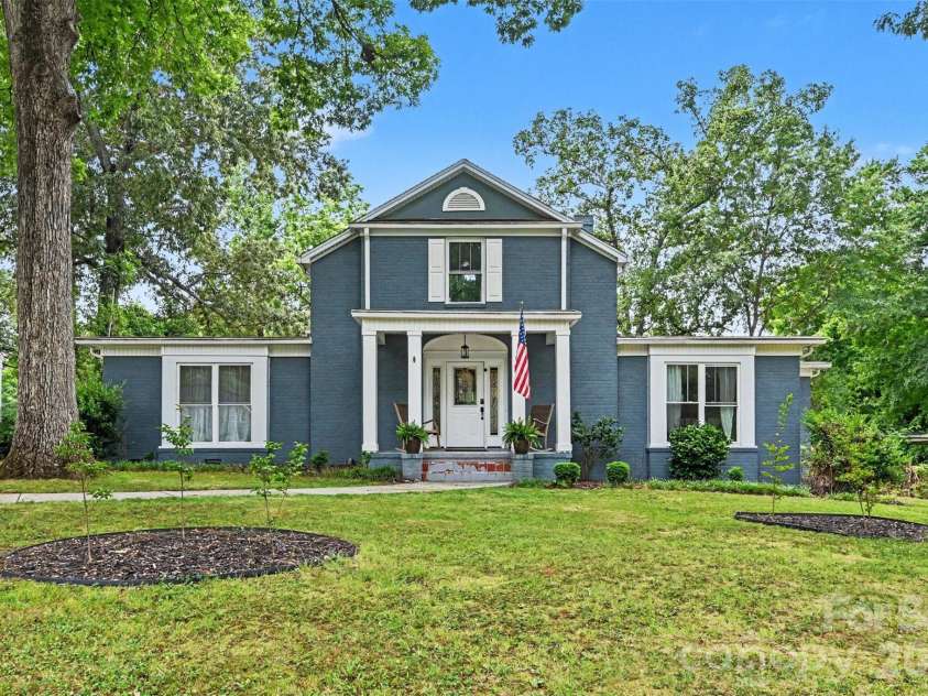 855 Marion Street, Shelby, NC 28150.  MLS# CAR4389704, YatesRealty ID 31074. 