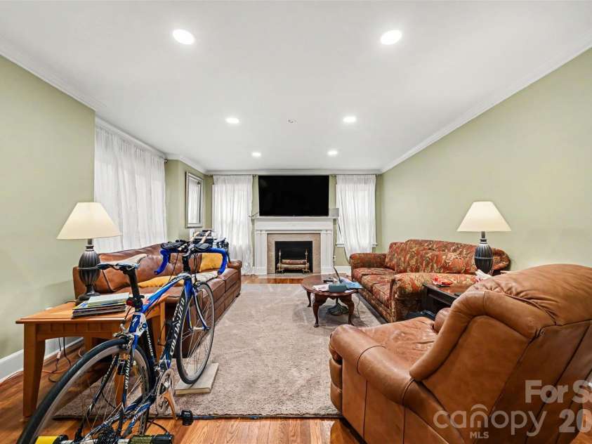 855 Marion Street, Shelby, NC 28150.  MLS# CAR4389704, YatesRealty ID 31074. 