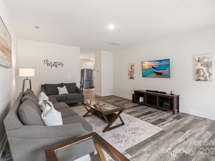 7308 Rothmore Street, Charlotte, NC 28215.  MLS# CAR4257950, YatesRealty ID 31075. 