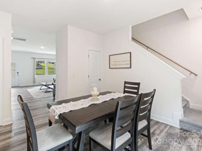7308 Rothmore Street, Charlotte, NC 28215.  MLS# CAR4257950, YatesRealty ID 31075. 
