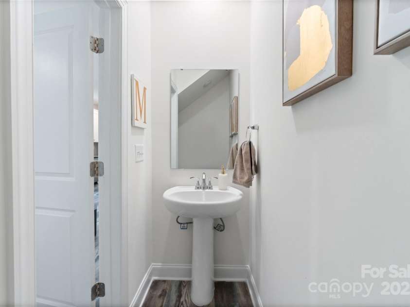 7308 Rothmore Street, Charlotte, NC 28215.  MLS# CAR4257950, YatesRealty ID 31075. 