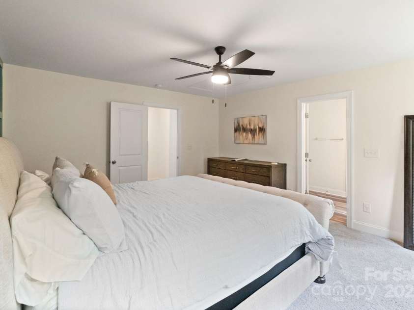 7308 Rothmore Street, Charlotte, NC 28215.  MLS# CAR4257950, YatesRealty ID 31075. 