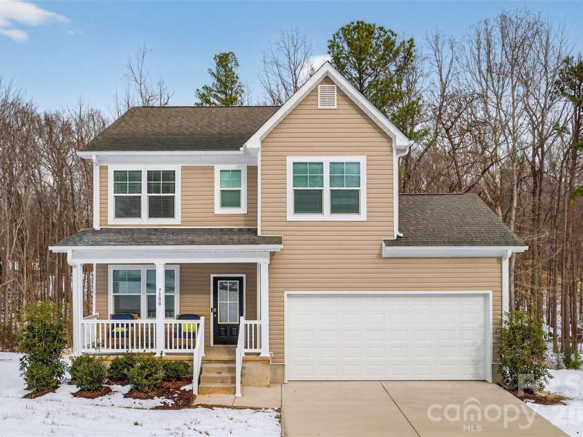 7308 Rothmore Street, Charlotte, NC 28215.  MLS# CAR4340834, YatesRealty ID 31075. Welome Home!