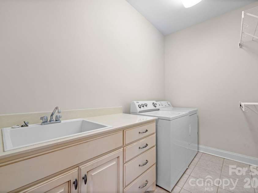 2301 Willow Creek Drive, Newton, NC 28658.  MLS# CAR4335777, YatesRealty ID 31076. 