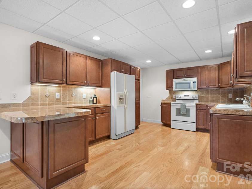 2301 Willow Creek Drive, Newton, NC 28658.  MLS# CAR4335777, YatesRealty ID 31076. 