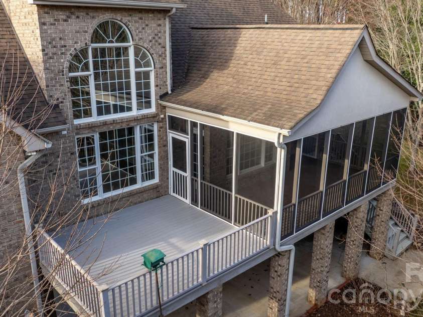 2301 Willow Creek Drive, Newton, NC 28658.  MLS# CAR4335777, YatesRealty ID 31076. 
