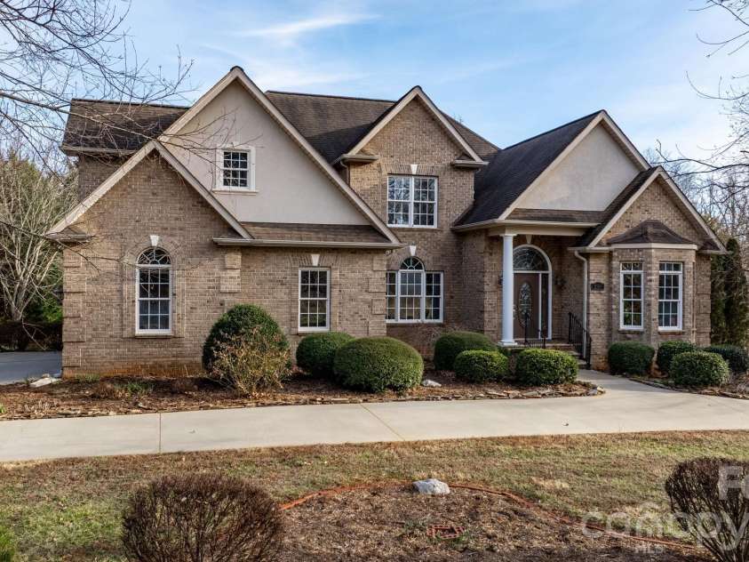 2301 Willow Creek Drive, Newton, NC 28658.  MLS# CAR4335777, YatesRealty ID 31076. 