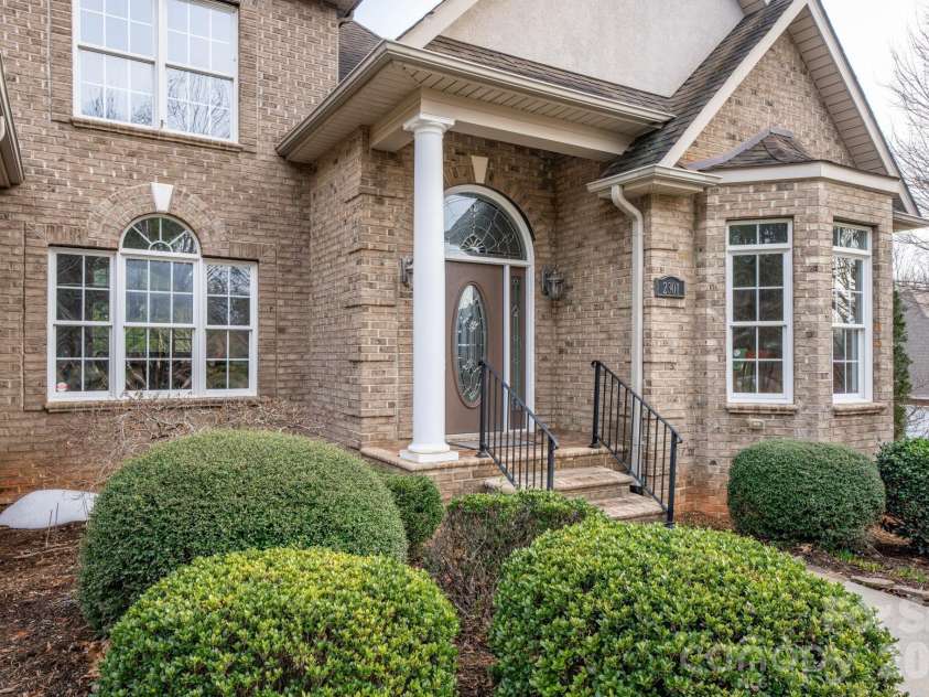 2301 Willow Creek Drive, Newton, NC 28658.  MLS# CAR4335777, YatesRealty ID 31076. 