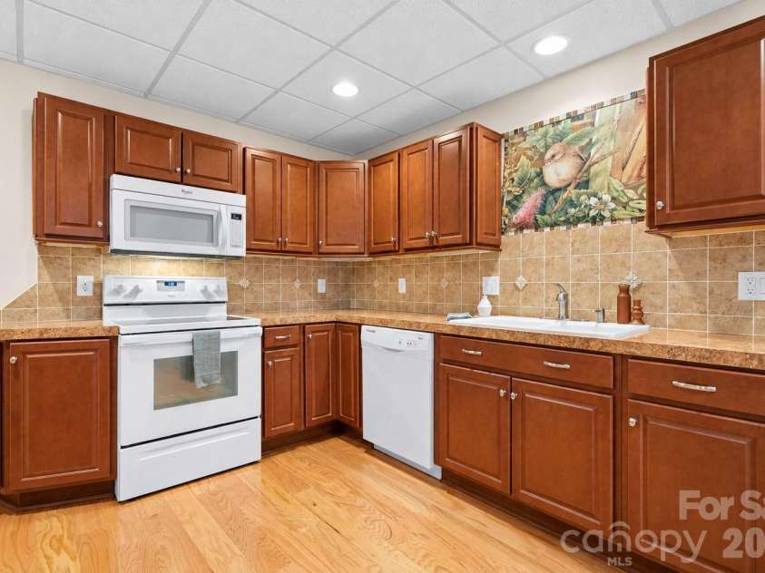 2301 Willow Creek Drive, Newton, NC 28658.  MLS# CAR4335777, YatesRealty ID 31076. 