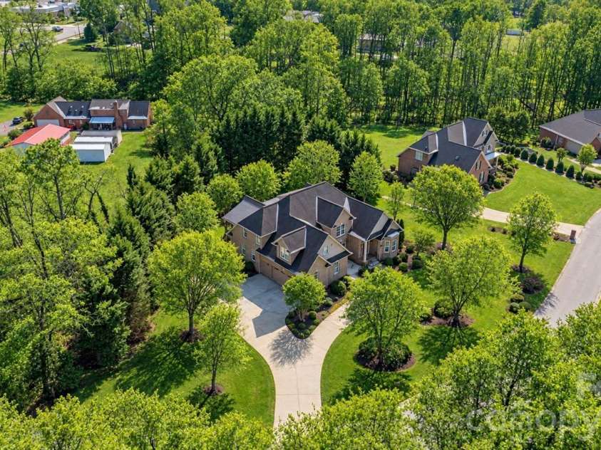 2301 Willow Creek Drive, Newton, NC 28658.  MLS# CAR4335777, YatesRealty ID 31076. 