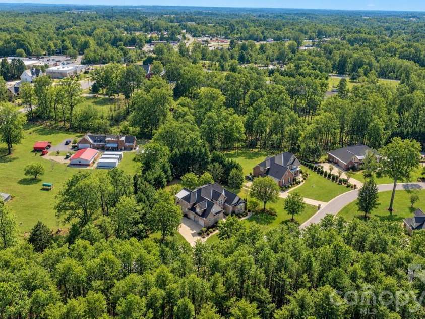 2301 Willow Creek Drive, Newton, NC 28658.  MLS# CAR4335777, YatesRealty ID 31076. 