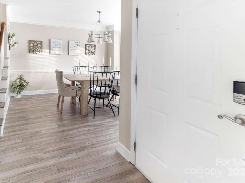 3705 Chesapeake Place, Waxhaw, NC 28173.  MLS# CAR4274348, YatesRealty ID 31077. Foyer/Entry