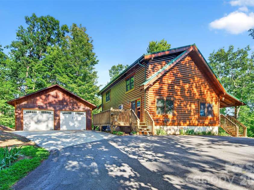 545 Mountain Crest Drive, Marion, NC 28752.  MLS# CAR4385852, YatesRealty ID 31077. 