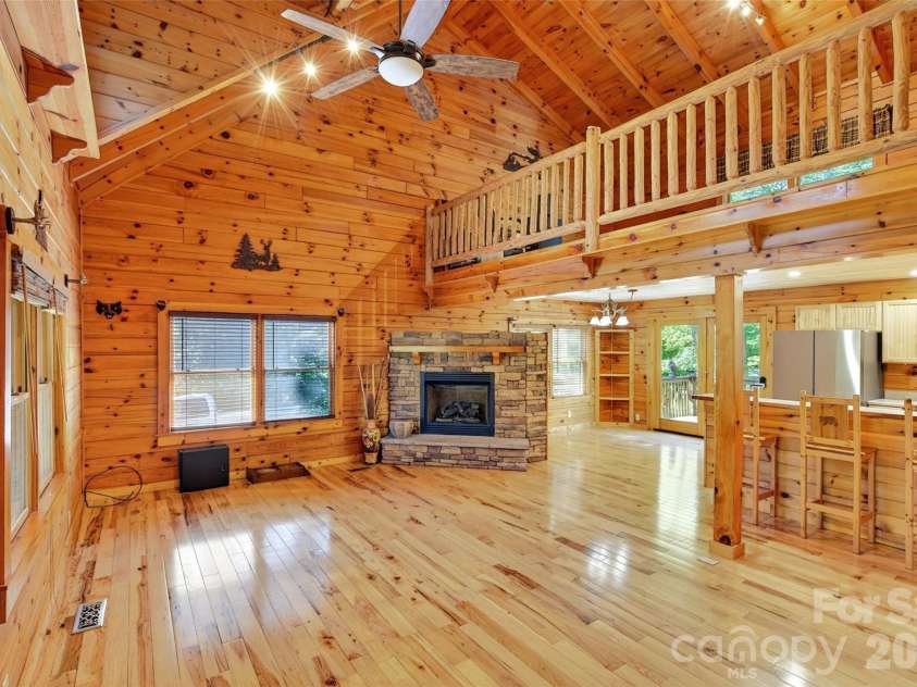 545 Mountain Crest Drive, Marion, NC 28752.  MLS# CAR4385852, YatesRealty ID 31077. 