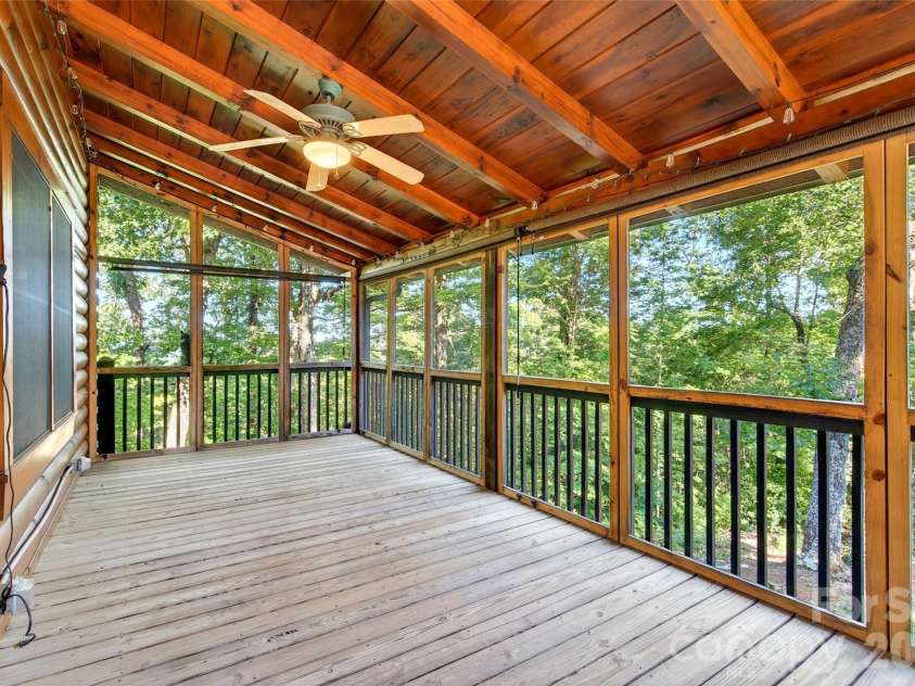 545 Mountain Crest Drive, Marion, NC 28752.  MLS# CAR4385852, YatesRealty ID 31077. 
