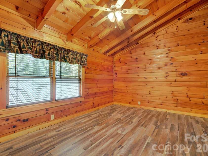 545 Mountain Crest Drive, Marion, NC 28752.  MLS# CAR4385852, YatesRealty ID 31077. Virtually Staged BR