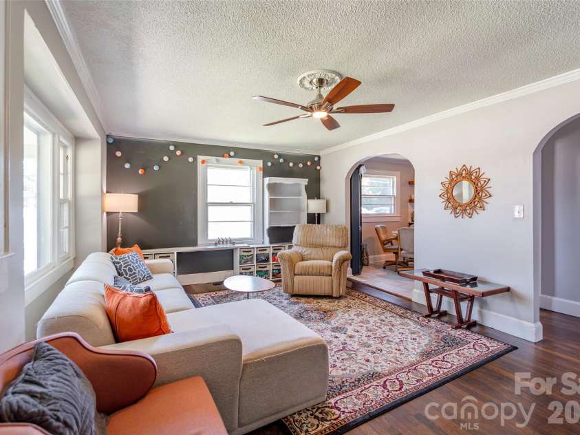 1101 Oakwood Avenue, Kannapolis, NC 28081.  MLS# CAR4392168, YatesRealty ID 31078. 