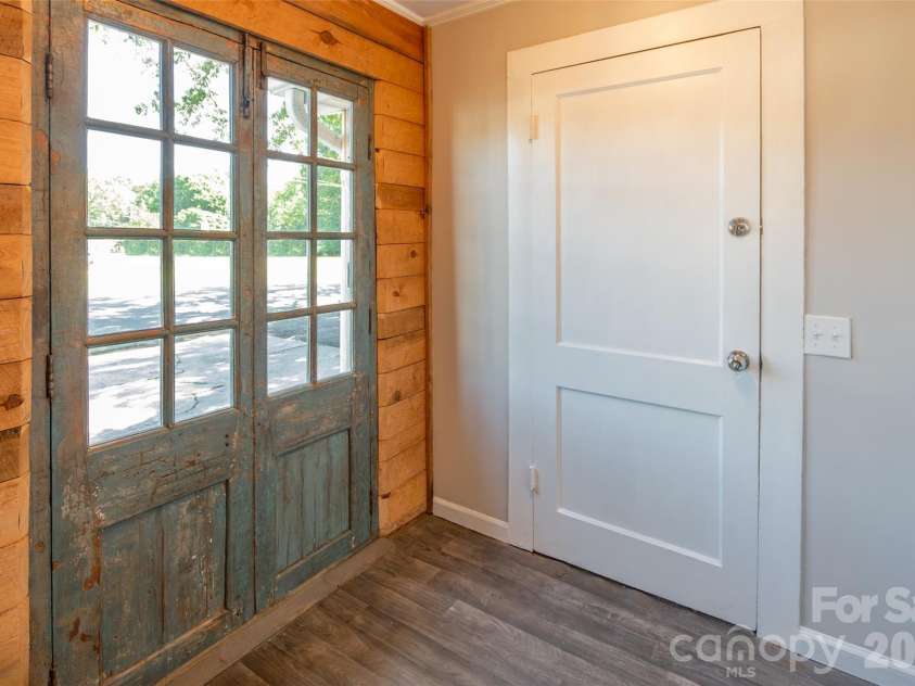 1101 Oakwood Avenue, Kannapolis, NC 28081.  MLS# CAR4392168, YatesRealty ID 31078. 