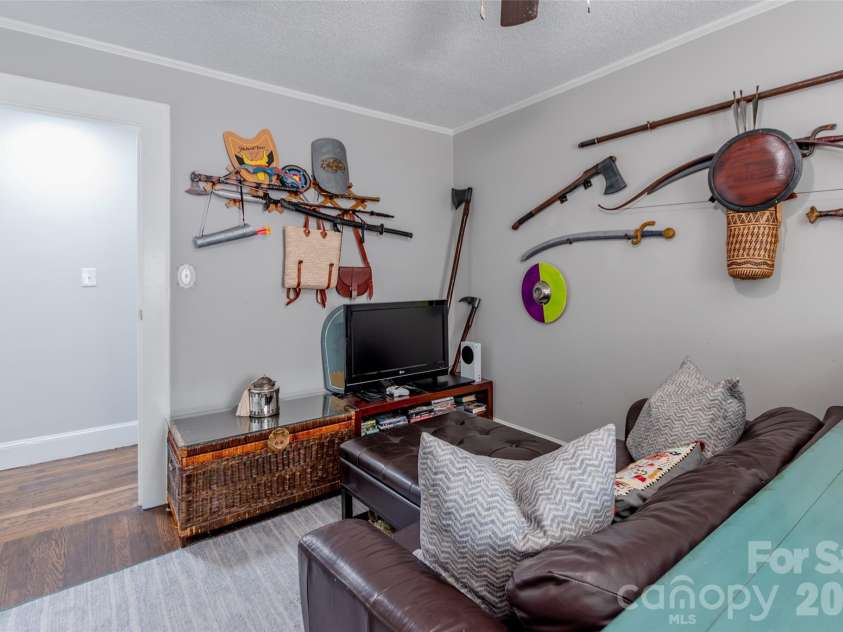 1101 Oakwood Avenue, Kannapolis, NC 28081.  MLS# CAR4392168, YatesRealty ID 31078. 