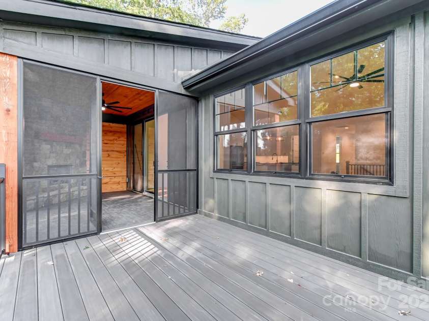 47 Skylar Lane, Mills River, NC 28759.  MLS# CAR4259689, YatesRealty ID 31079. 