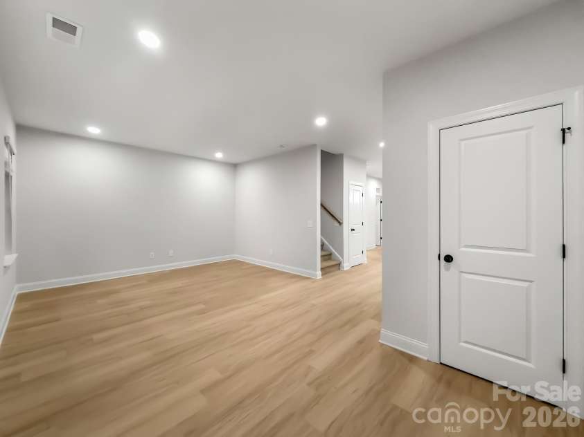 1566 7th Avenue Drive, Hickory, NC 28602.  MLS# CAR4341968, YatesRealty ID 3108. 