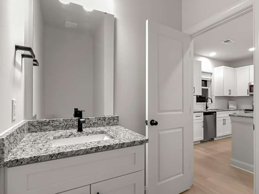 1566 7th Avenue Drive, Hickory, NC 28602.  MLS# CAR4341968, YatesRealty ID 3108. 