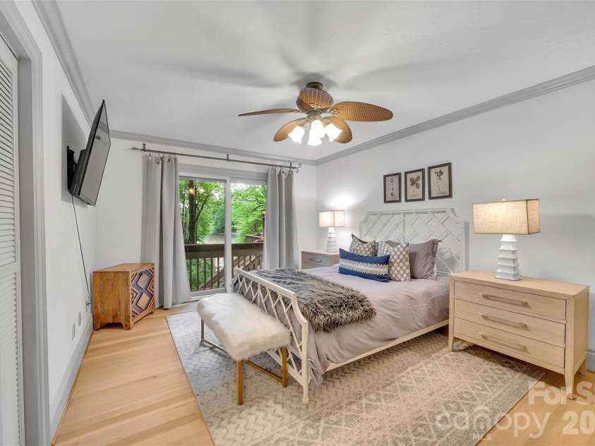 562 West Club Boulevard, Lake Toxaway, NC 28747.  MLS# CAR4349047, YatesRealty ID 3108. 