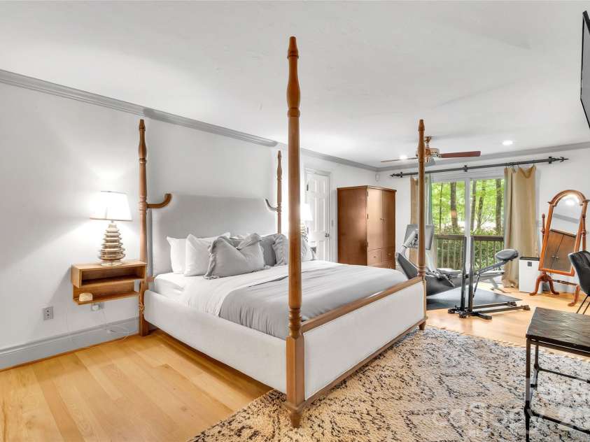 562 West Club Boulevard, Lake Toxaway, NC 28747.  MLS# CAR4349047, YatesRealty ID 3108. 