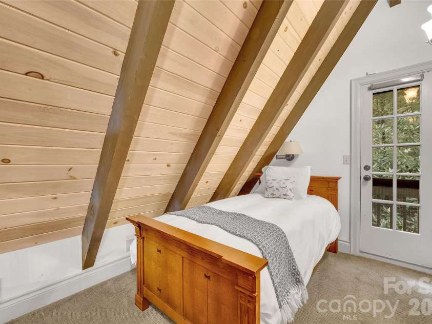 562 West Club Boulevard, Lake Toxaway, NC 28747.  MLS# CAR4349047, YatesRealty ID 3108. 