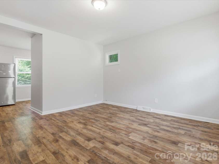 622 Dunbrook Lane, Charlotte, NC 28217.  MLS# CAR4393929, YatesRealty ID 31080. 