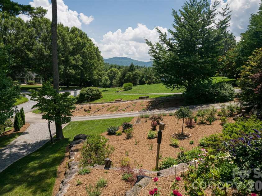 649 Rickel Drive, Hendersonville, NC 28739.  MLS# CAR4230611, YatesRealty ID 31080. 