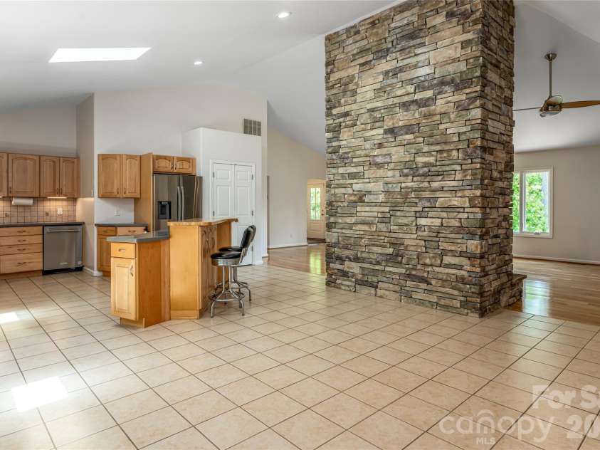 649 Rickel Drive, Hendersonville, NC 28739.  MLS# CAR4230611, YatesRealty ID 31080. 