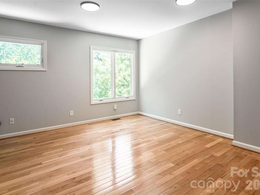 649 Rickel Drive, Hendersonville, NC 28739.  MLS# CAR4230611, YatesRealty ID 31080. 