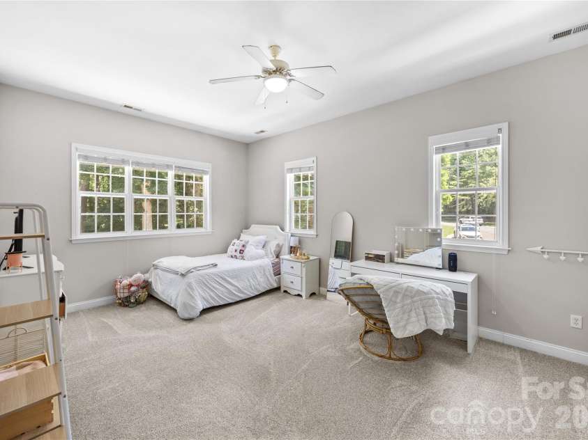 101 Egrets Walk Place, Mooresville, NC 28117.  MLS# CAR4393151, YatesRealty ID 31081. 