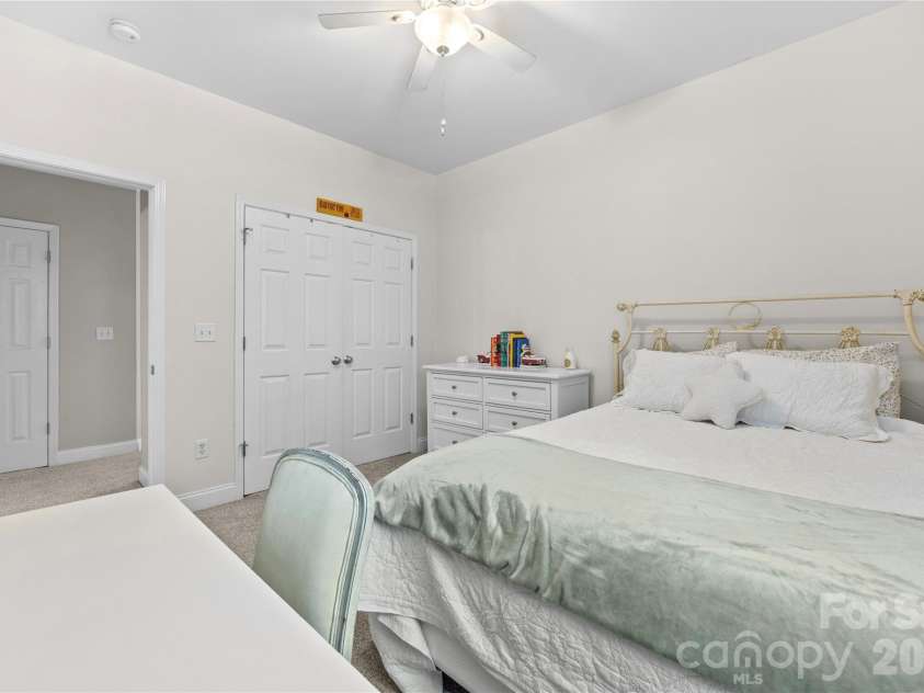 101 Egrets Walk Place, Mooresville, NC 28117.  MLS# CAR4393151, YatesRealty ID 31081. 